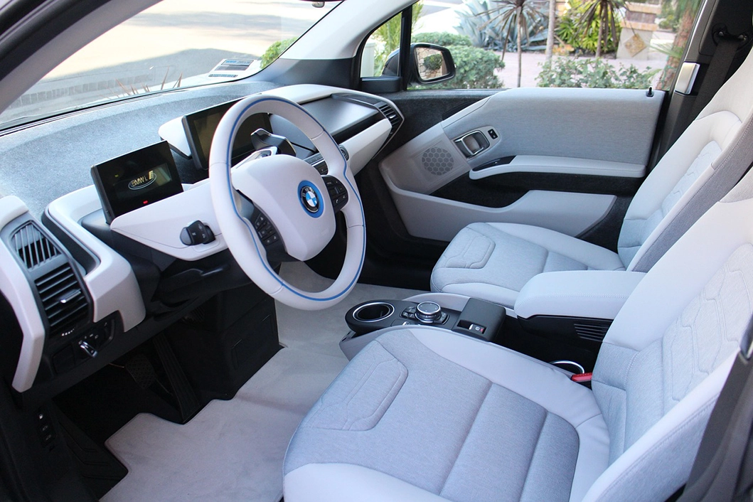 registo-de-servicos-bmw-e-mini-em-servidor-aos