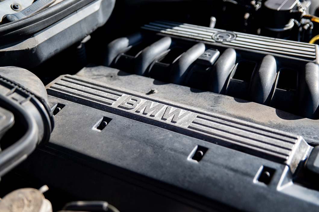 registo-de-servicos-bmw-e-mini-em-servidor-aos